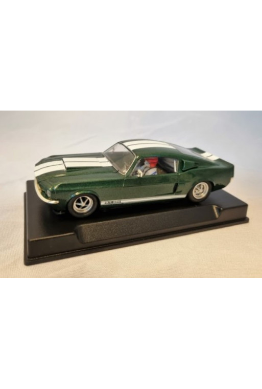 Mustang GT 350 Dark Moss Green 1967 Thunderslot – SlotMaxi Green Legend