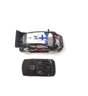 Mustang M-L0070R Lexan rally Toyota Yaris SCX - Ligereza y detalle slot