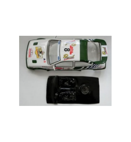 Mustang M-L0054R Lexan rally Ford Sierra - Detalle y ligereza para slot