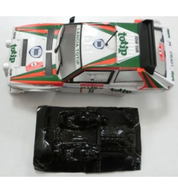 Mustang M-L0004R Lexan rally Lancia S4 Superslot - Ligereza y detalle para slot